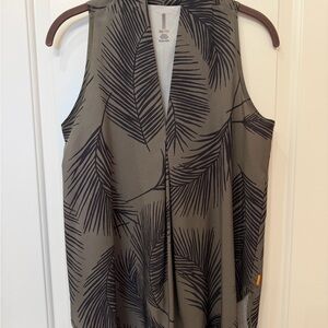 Lucy Olive Palm Print Tank Top